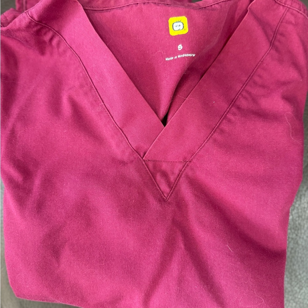 WonderWink Women's Top in Burgundy